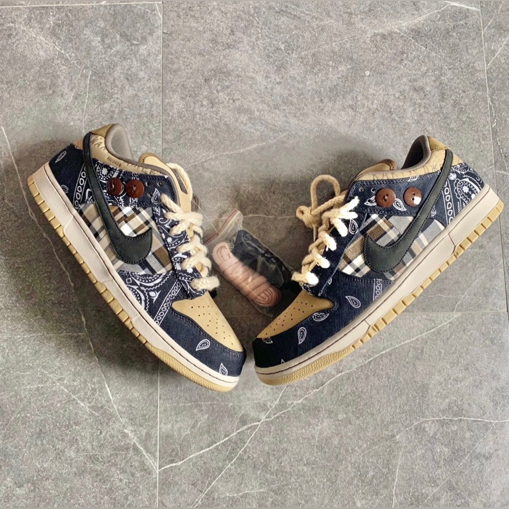 Travis Scott X SB Dunk Low